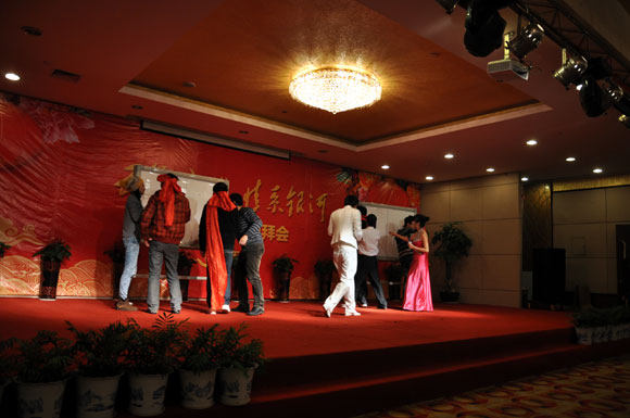 维多利亚老品牌vic(集团)官方网站