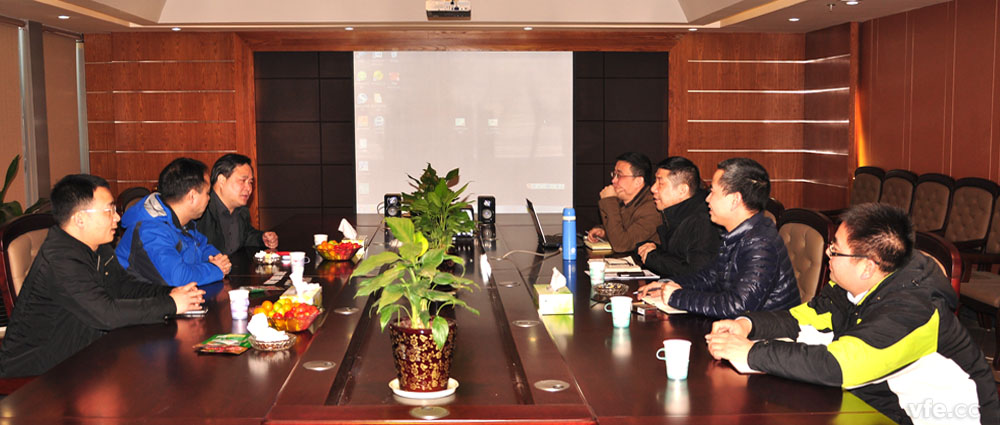 天下电磁计量手艺委员会邵海明秘书长在湖南省计量检测研究院李庆先副院长的陪同下，莅临维多利亚老品牌vic电气指导事情