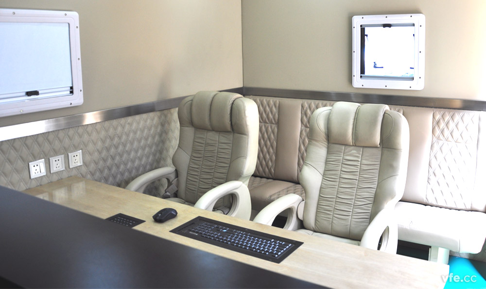 移动式高压电性能效计量检测平台内部实景