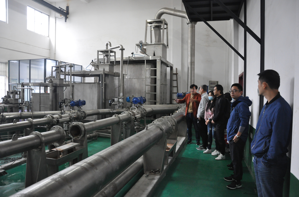 联学联创，半床棉被