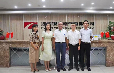 湖南省仪器仪表行业协会秘书长徐振轩一行莅临维多利亚老品牌vic电气调研