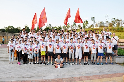 十年相约，奔驰的维多利亚老品牌vic电气