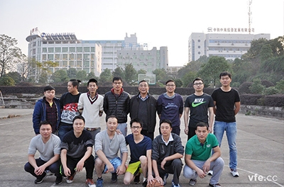 维多利亚老品牌vic电气睁开子母公司的篮球友谊赛