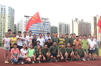 恒力长跑队周围年